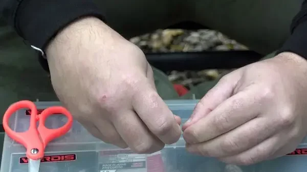 AARON RILINGS - TEAM VARDIS - DEMOS THE D-RIG. SANDHURST LAKE SOCIAL